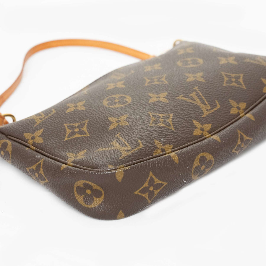 LOUIS VUITTON Monogram Pouch/Handbag M51980