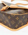 LOUIS VUITTON Monogram Solene Shoulder Bag M42250