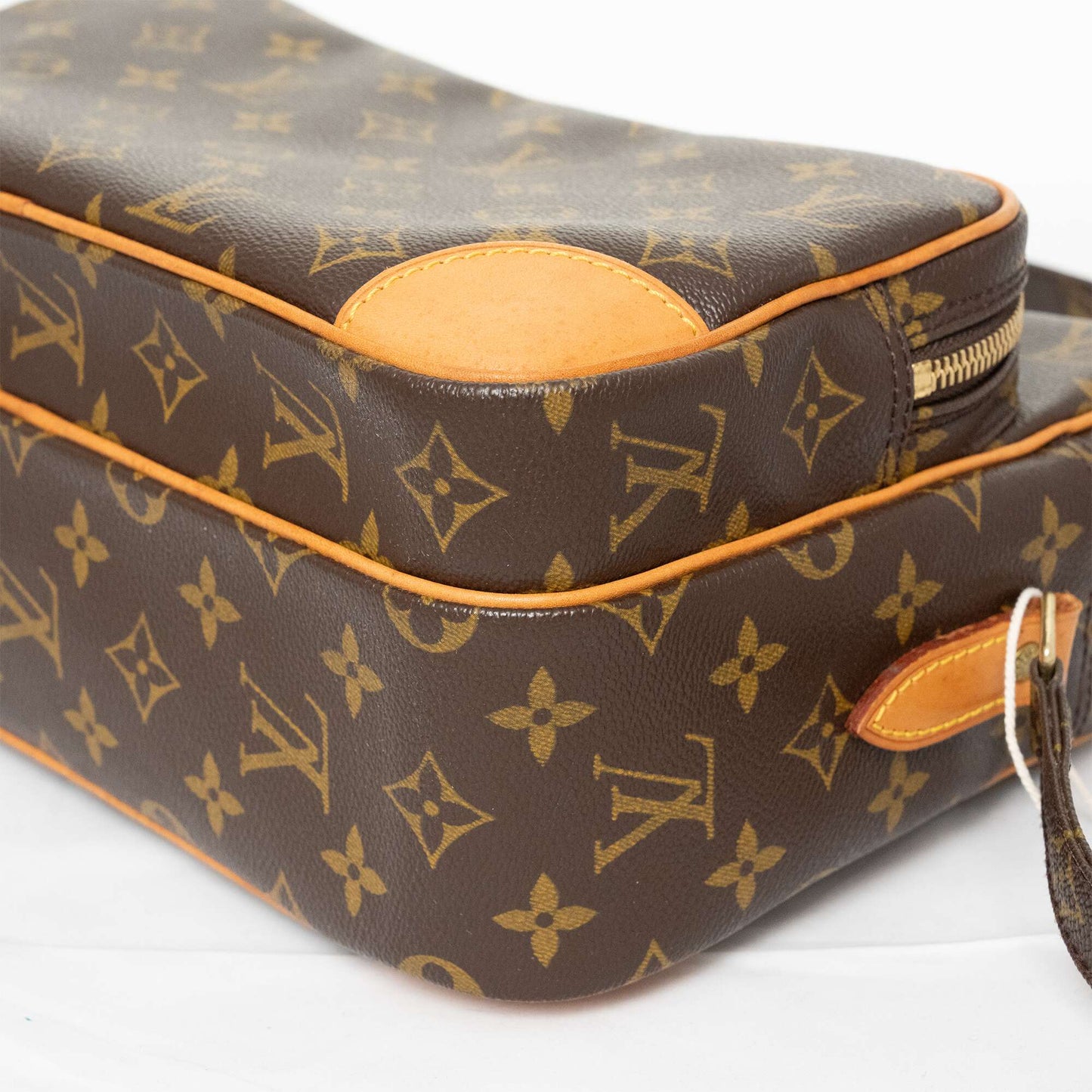 LOUIS VUITTON Monogram Nil Shoulder Bag