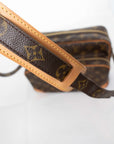 LOUIS VUITTON Monogram Nil Shoulder Bag